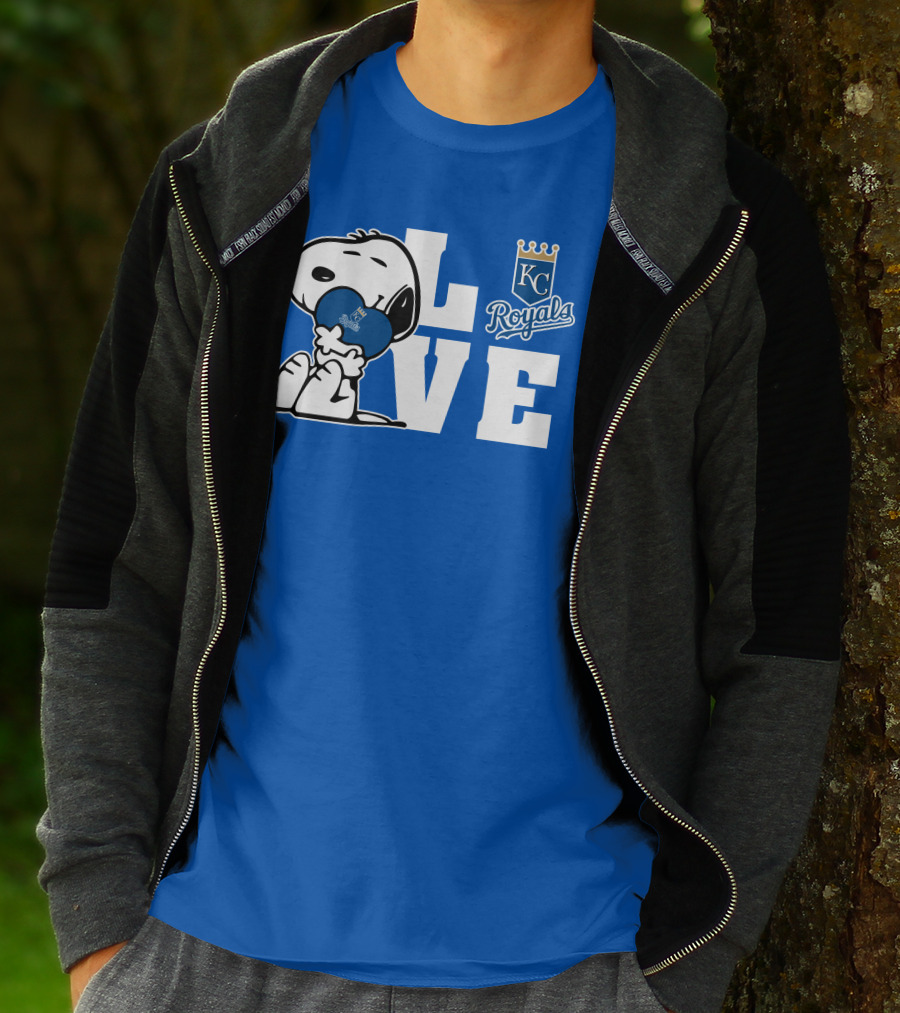 Snoopy Love Kc Royals With Heart T-Shirt