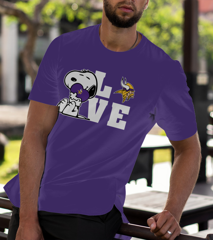 Snoopy Love Minnesota Vikings Logo Heart Hug T-Shirt