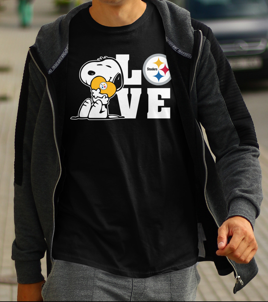 Snoopy Love Pittsburgh Steelers Football Fans T-Shirt