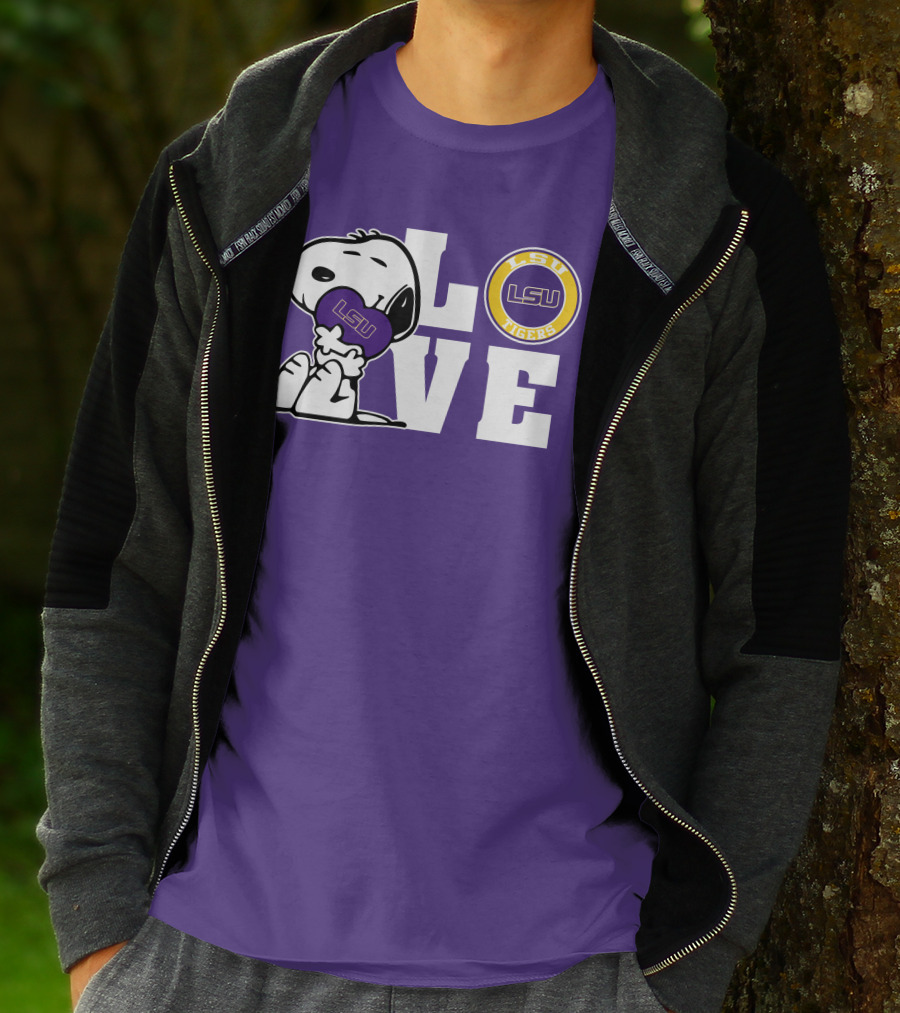 Snoopy Love LSU Tigers LSU T-Shirt