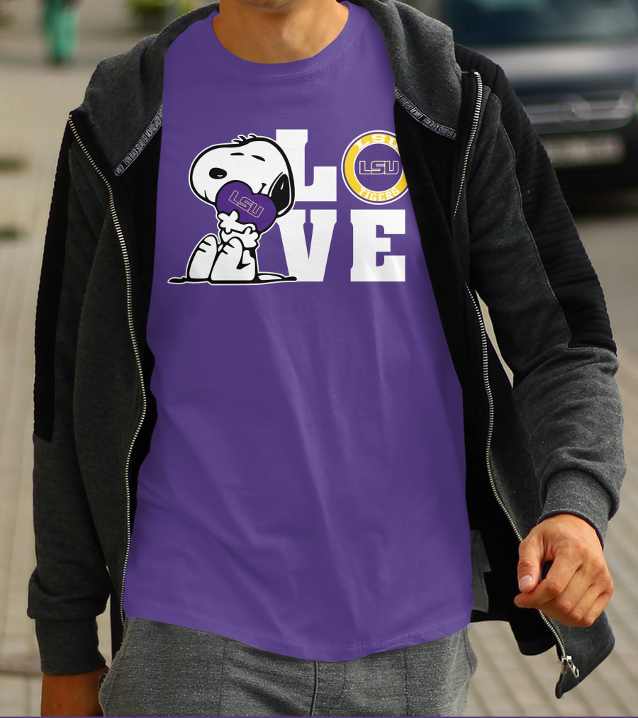 Snoopy Love LSU Tigers LSU T-Shirt