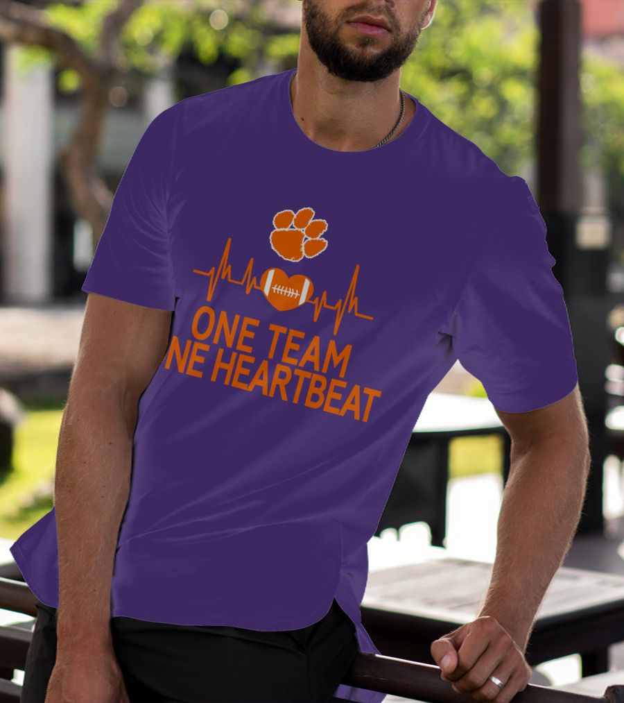 Clemson Tigers One Team One Heartbeat Football Paw Print Heartbeat T-Shirt