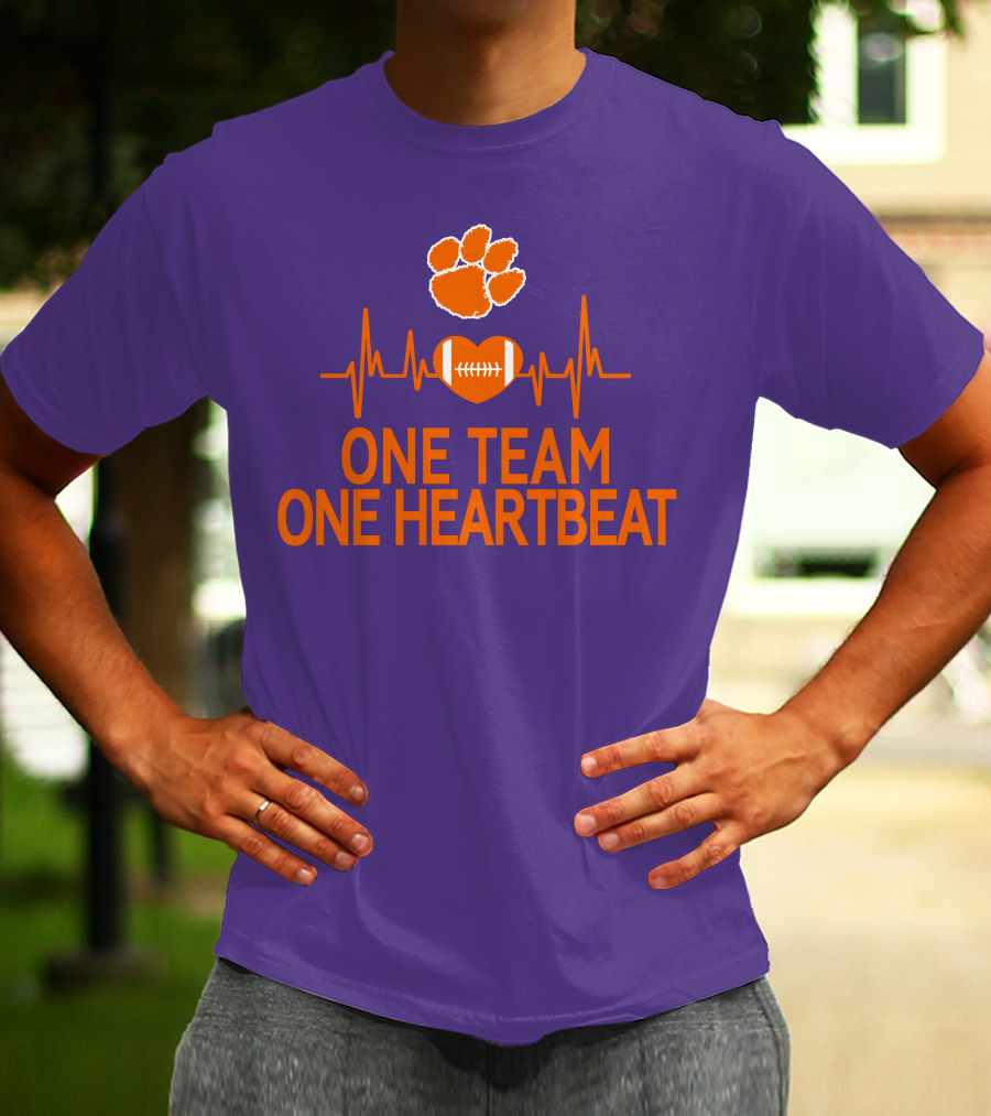 Clemson Tigers One Team One Heartbeat Football Paw Print Heartbeat T-Shirt