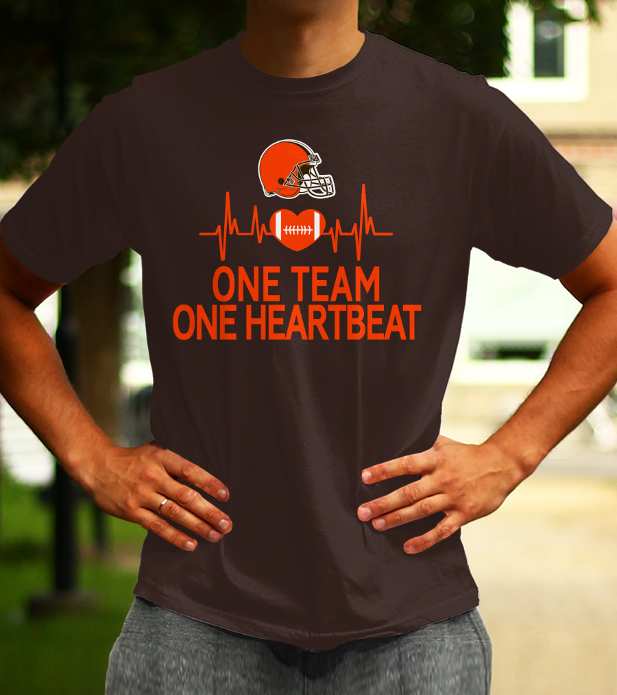 Cleveland Browns Football Helmet One Team One Heartbeat T-Shirt