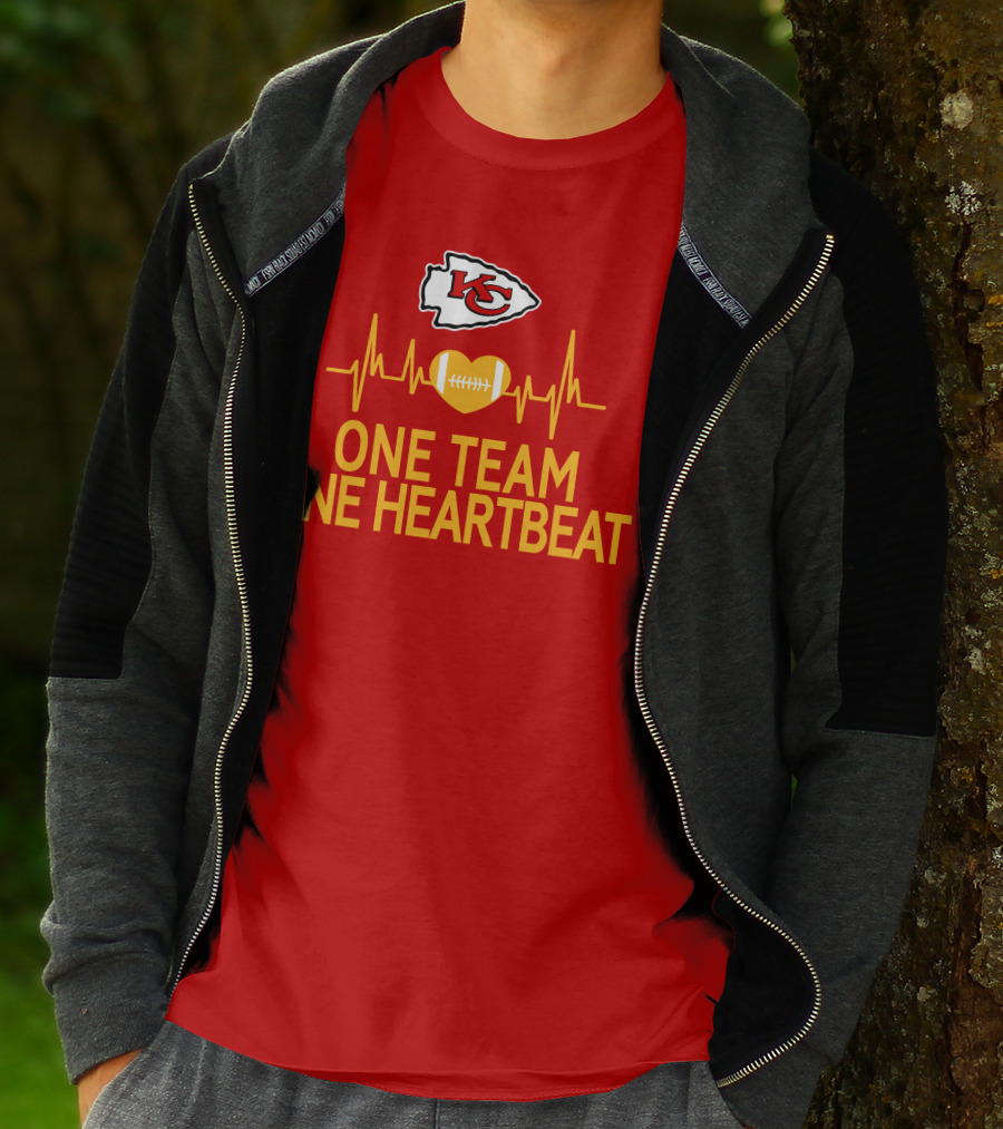 Kansas City Chiefs KC Logo Heartbeat Football One Team One Heartbeat T-Shirt