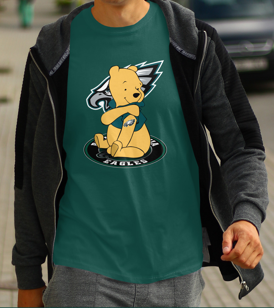 Philadelphia Eagles Winnie The Pooh Sitting In Front Of Team T-Shirt