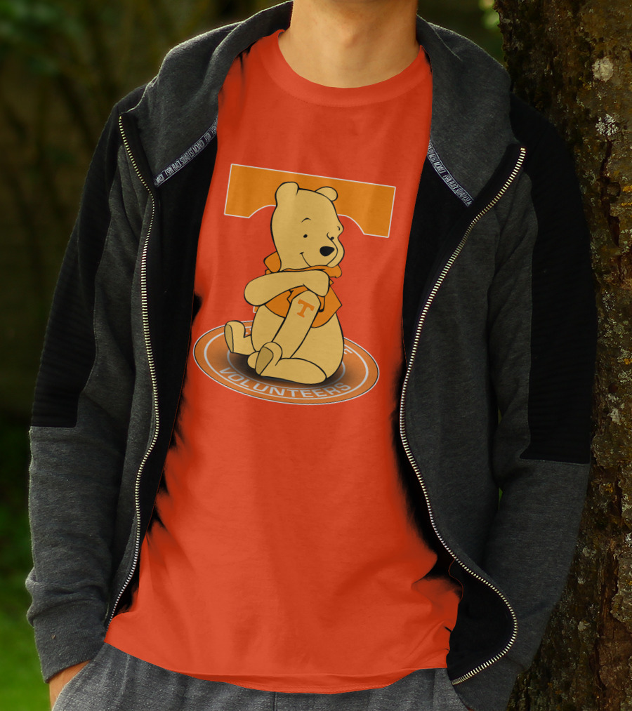 Tennessee Volunteers Winnie The Pooh Sitting With Orange T-Shirt And Big T T-Shirt