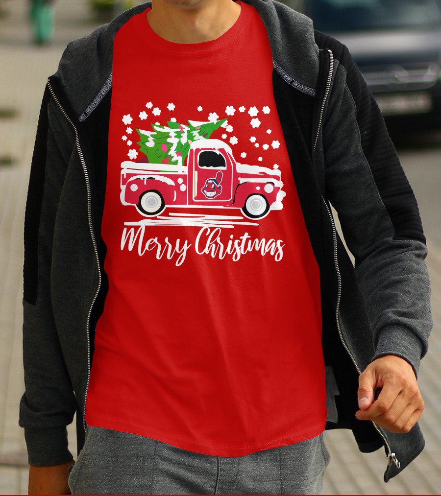 Merry Christmas Cleveland Indians Vintage Car With Tree T-Shirt