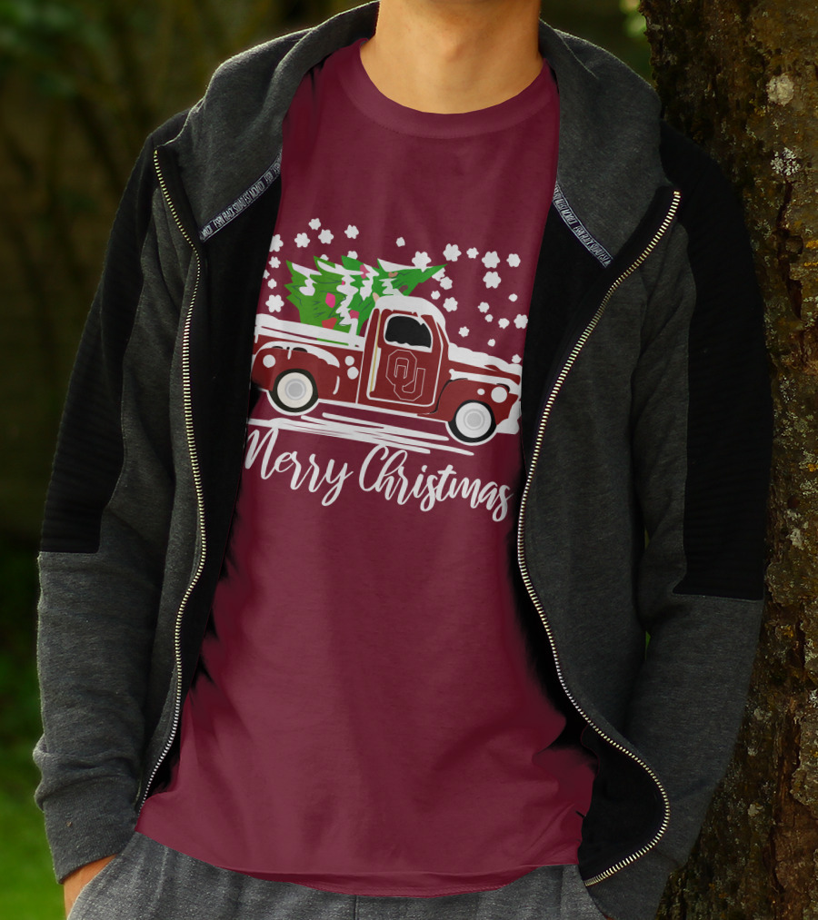 Merry Christmas Oklahoma Sooners Vintage Truck With Tree T-Shirt