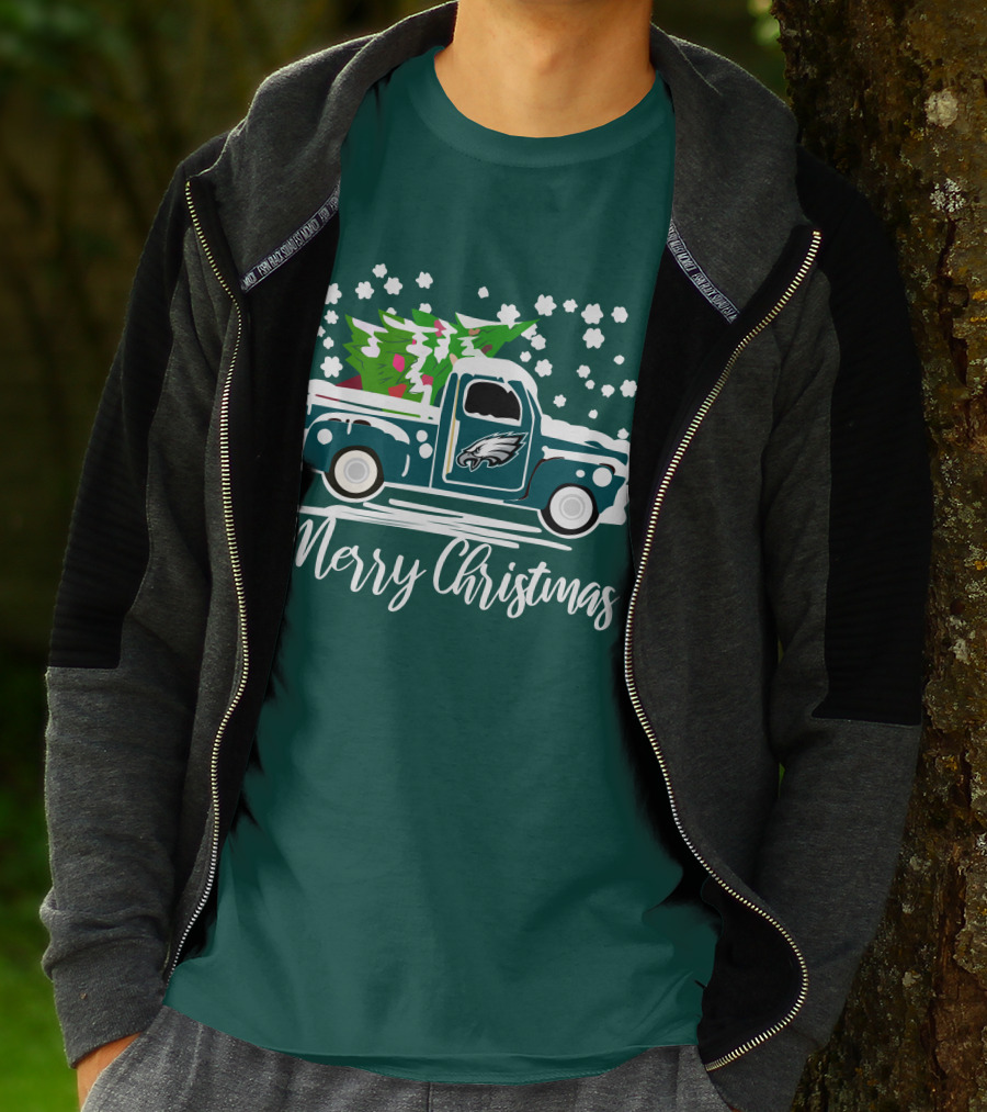 Merry Christmas Philadelphia Eagles Vintage Car Snowflakes T-Shirt