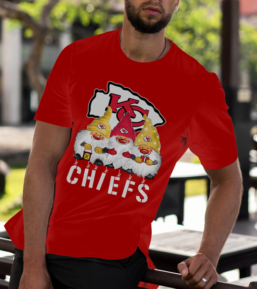 Kansas City Chiefs Merry Christmas Happy Holidays Gnomes T-Shirt