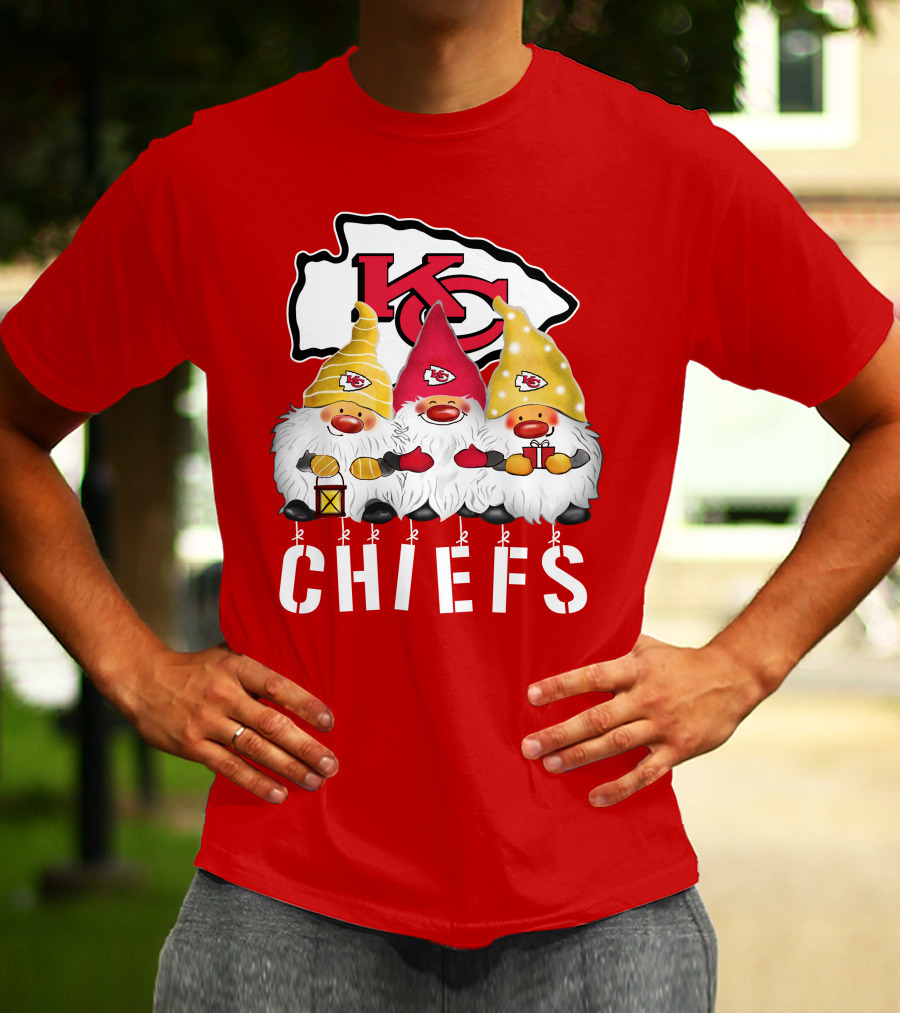Kansas City Chiefs Merry Christmas Happy Holidays Gnomes T-Shirt