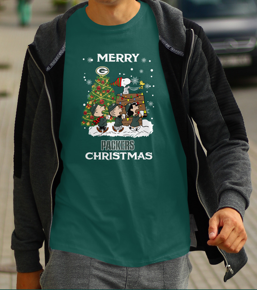Merry Christmas Green Bay Packers Peanuts Christmas Tree T-Shirt