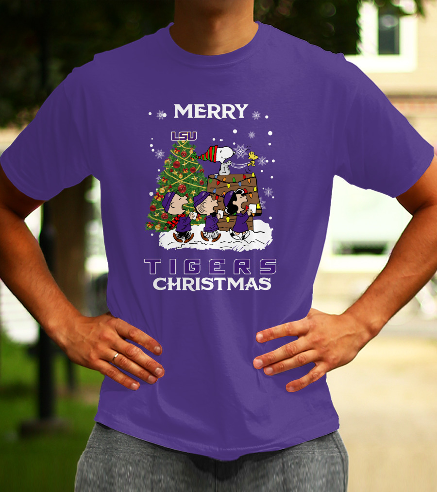 Lsu Tigers Merry Christmas Snoopy Christmas Tree Peanuts T-Shirt