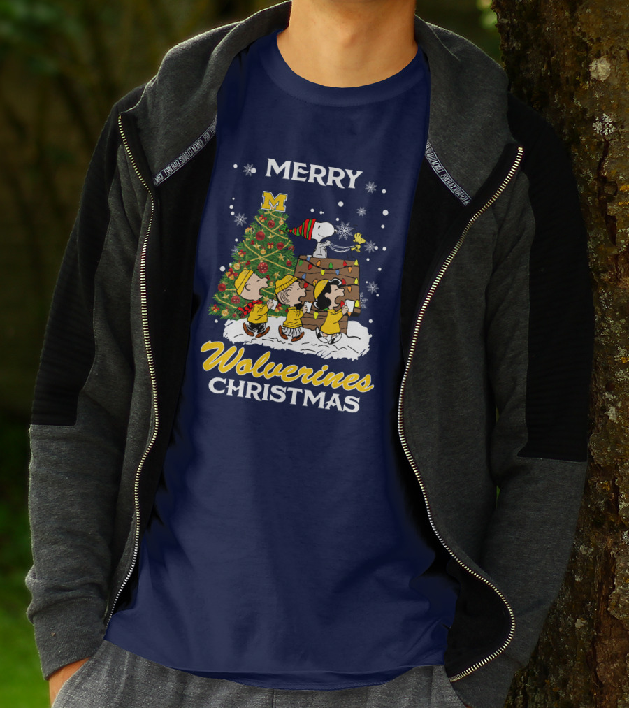 Merry Wolverines Christmas Peanuts Tree Celebration T-Shirt