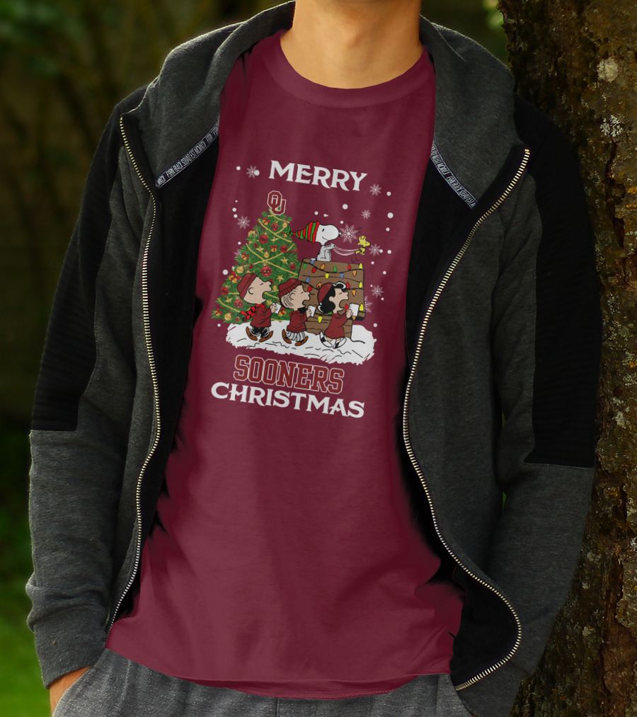 Merry Christmas Snoopy Oklahoma Sooners Christmas Tree Peanuts T-Shirt