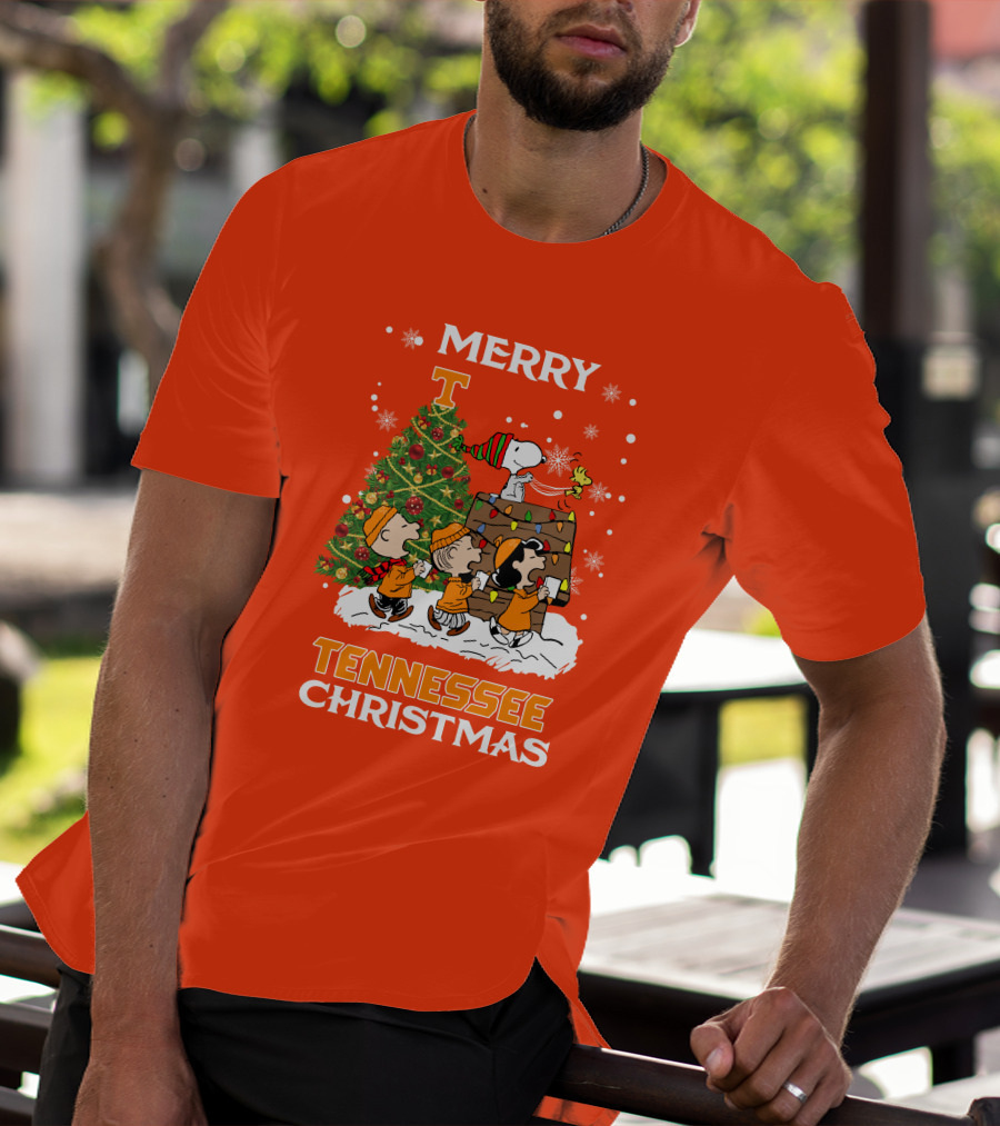 Merry Tennessee Christmas Peanuts Tree With Snoopy And Friends T-Shirt