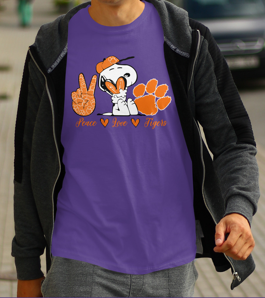 Peace Love Clemson Tigers Snoopy With Paw Print And Heart Icons T-Shirt