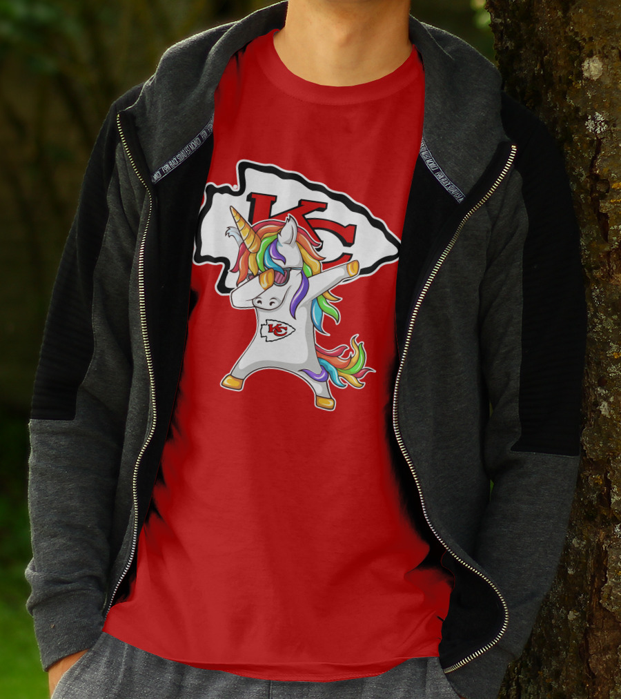 Kansas City Chiefs Unicorn Dabbing KC Logo Rainbow Mane T-Shirt