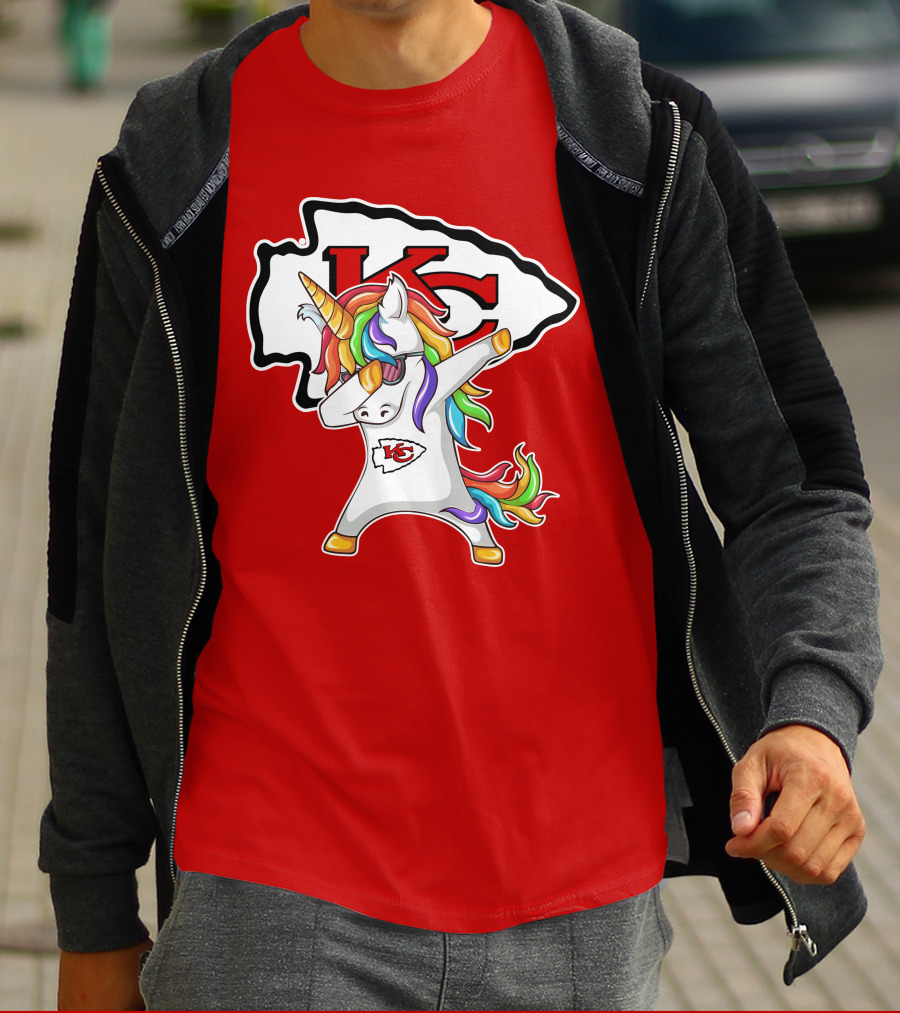 Kansas City Chiefs Unicorn Dabbing KC Logo Rainbow Mane T-Shirt