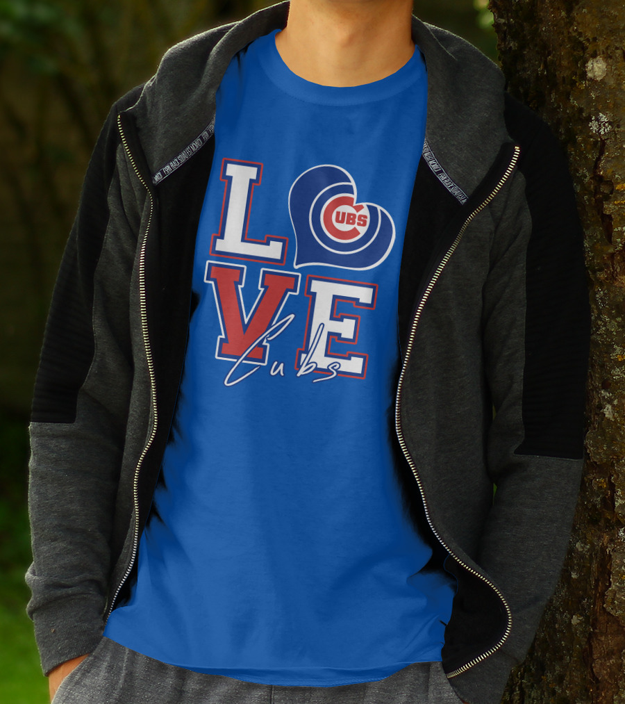 LOVE Cubs Heart Chicago Cubs T-Shirt
