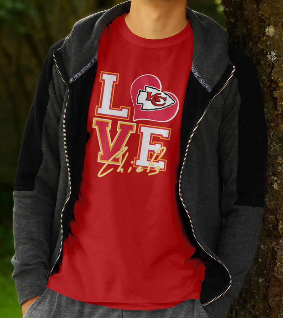 LOVE Chiefs KC Arrowhead Heart T-Shirt