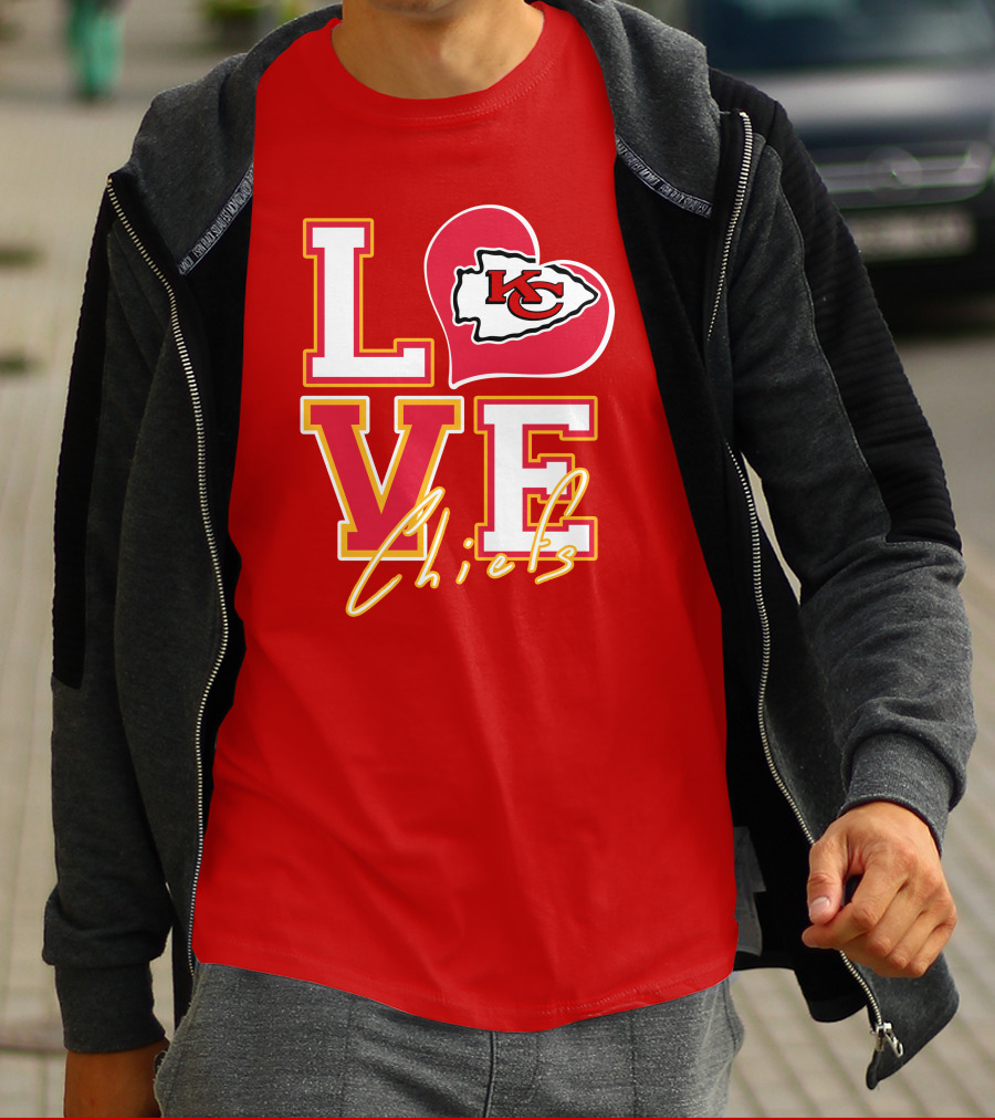 LOVE Chiefs KC Arrowhead Heart T-Shirt