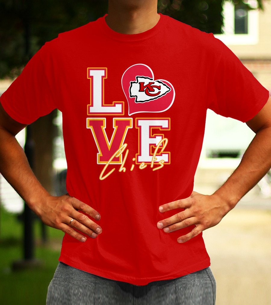 LOVE Chiefs KC Arrowhead Heart T-Shirt