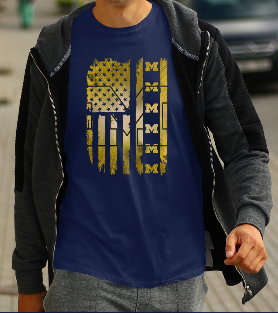 Michigan Wolverines M American Flag T-Shirt