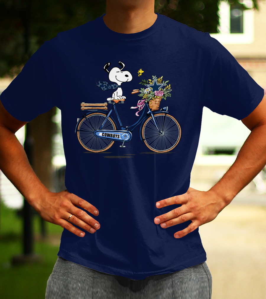 Dallas Cowboys Snoopy On Bicycle With Flowers And Star Basket T-Shirt