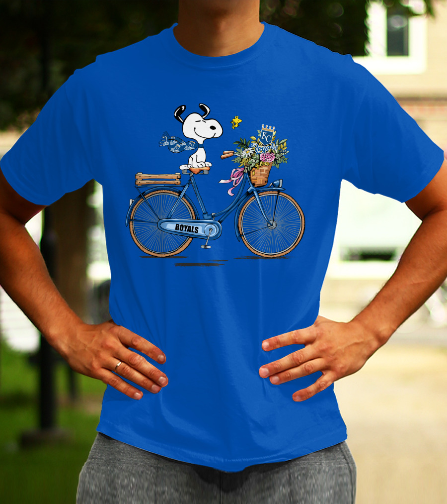 Kansas City Royals Snoopy Riding Bicycle With Woodstock And Flowers T-Shirt