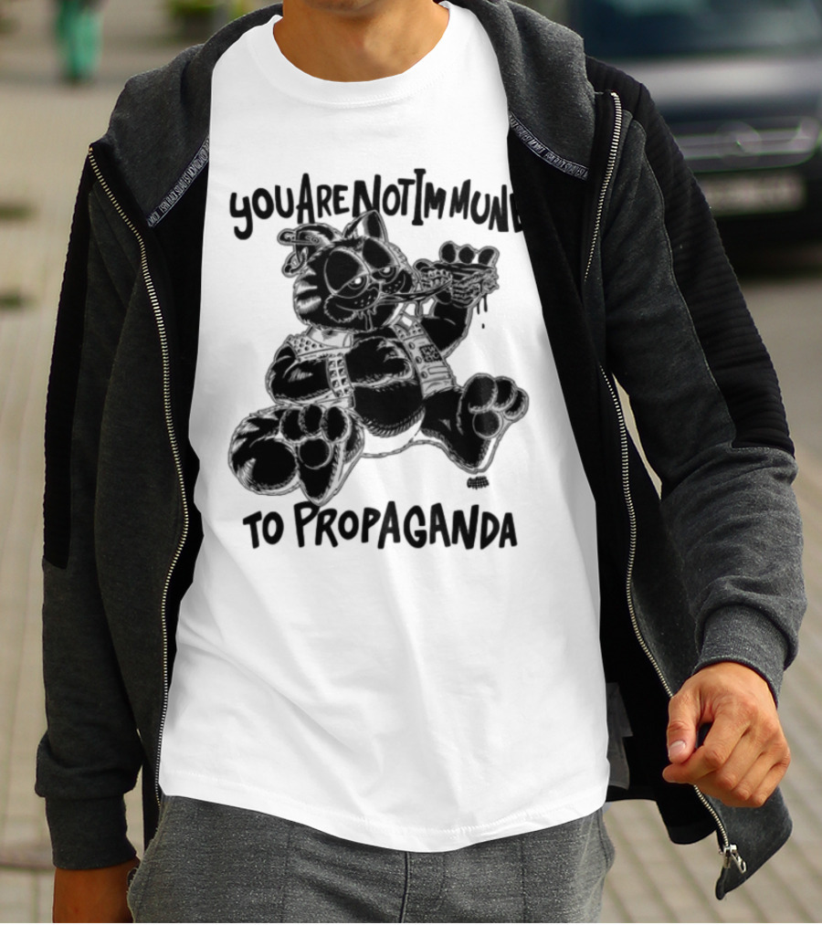 Punkwithacamera Cat With Pizza You Are Not Immune To Propaganda T-Shirt