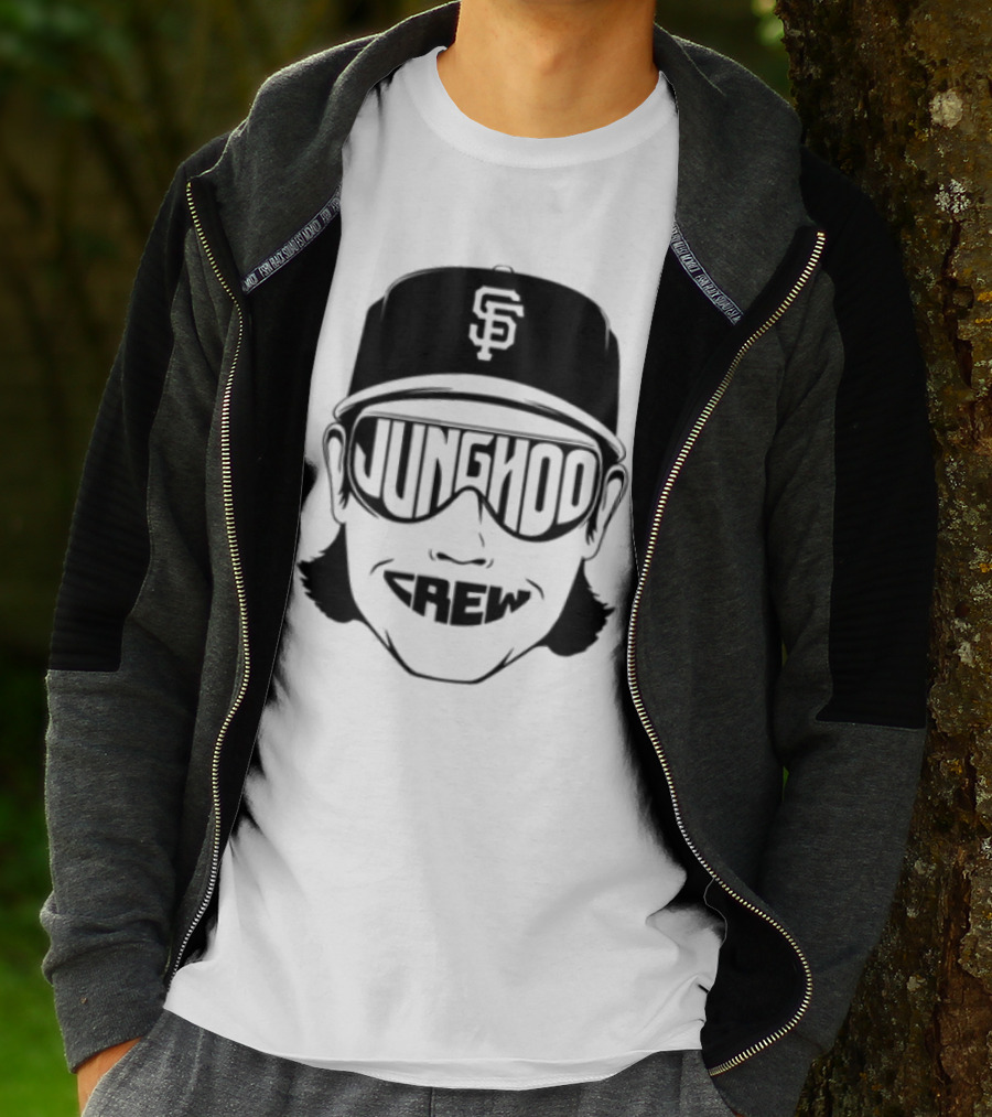 Jung Hoo Crew 2025 Baseball Cap And Sunglasses Design T-Shirt
