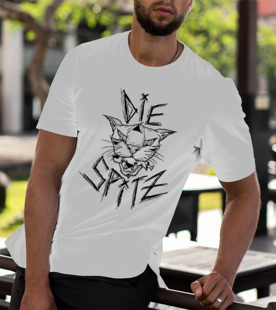 Diespitz Cat Visage Feline Face Black Graphic T-Shirt