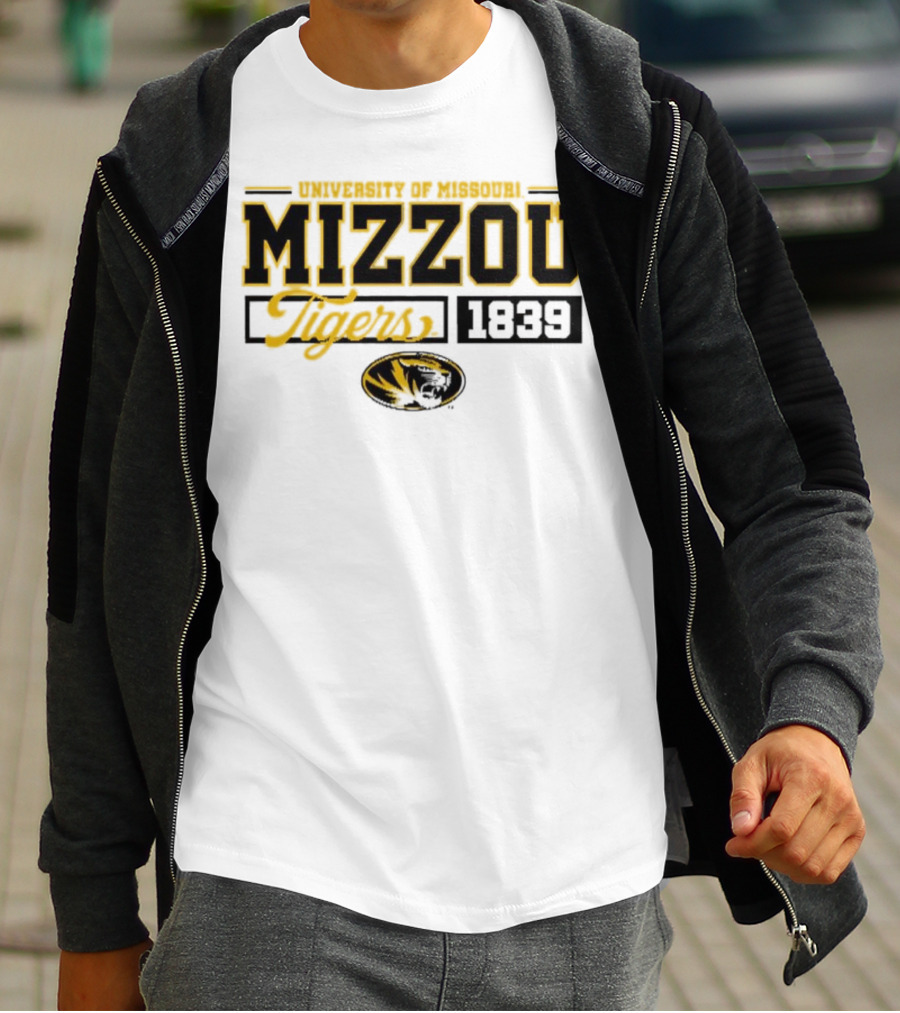 Tigers University Of Missouri Mizzou 1839 Oval Tiger Head T-Shirt