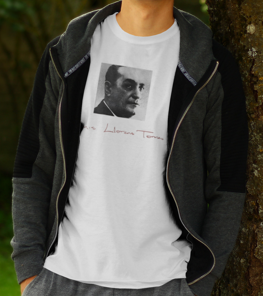 Debí Tirar Más Fotos En La Residencia Luis Llorens Torres T-Shirt