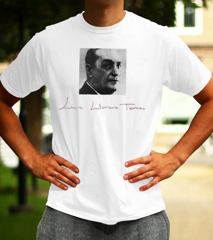 Debí Tirar Más Fotos En La Residencia Luis Llorens Torres T-Shirt