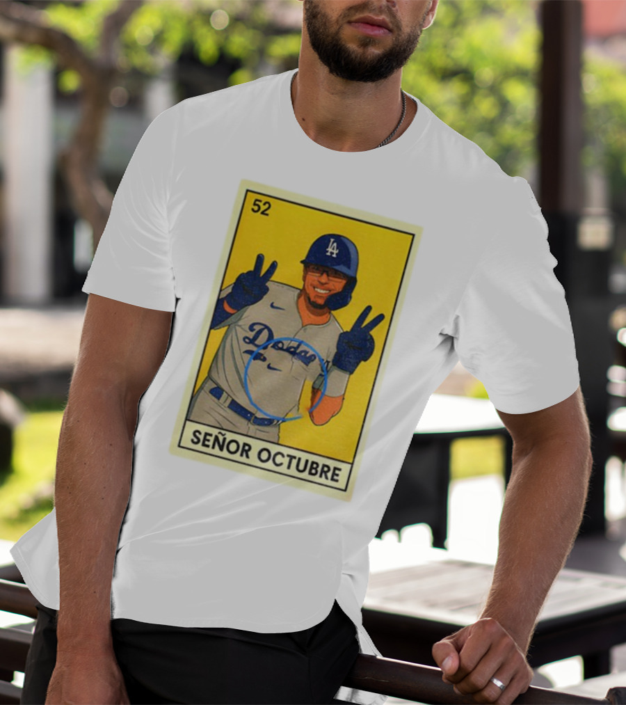 Señor Octubre Los Angeles Dodgers Kike Hernandez 52 MLB Baseball Card T-Shirt