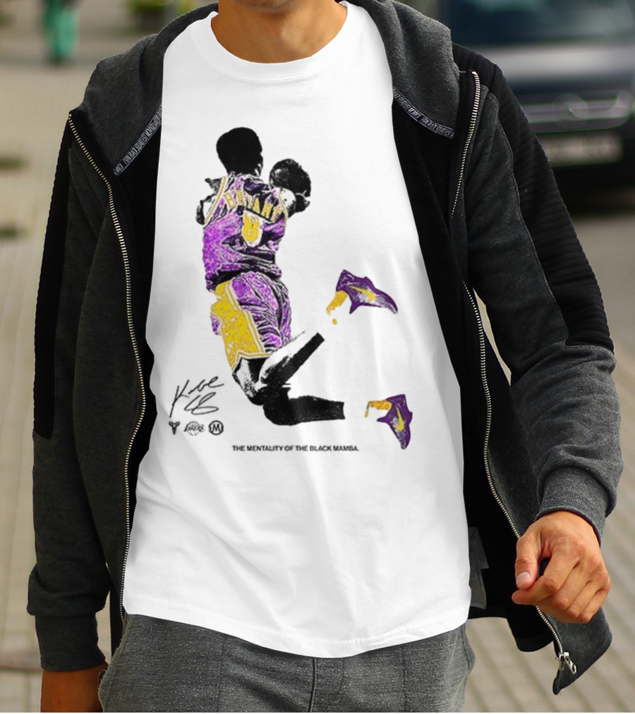 Los Angeles Lakers Kobe Bryant Black Mamba Mentality Purple Gold Signature 8 T-Shirt