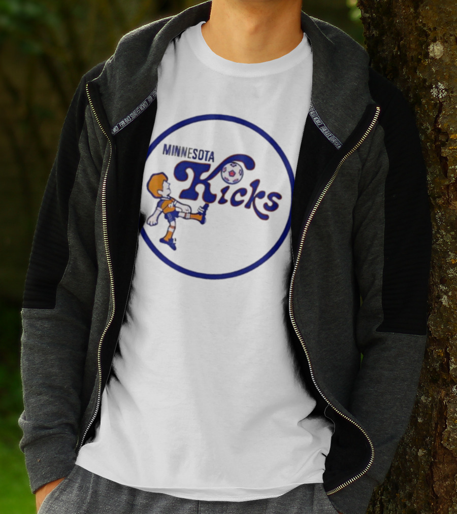 Minnesota Kicks Soccer Cartoon Player Retro Style T-Shirt