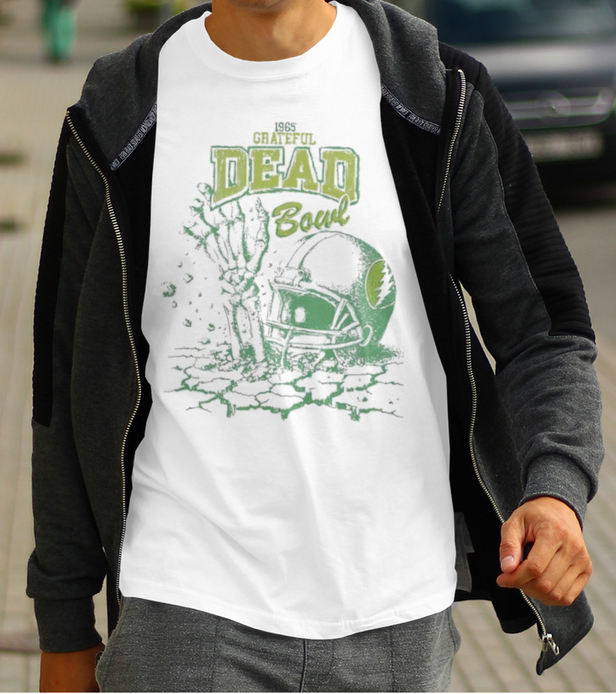 1965 Grateful Dead Boul Helmet Skeleton Hand T-Shirt