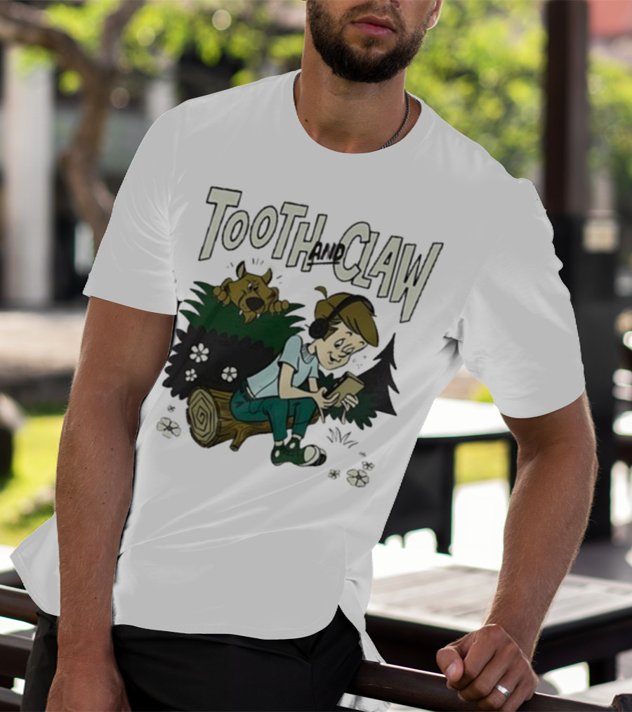 Tooth And Claw Podcast Don’t Look Behind You Headphones Listening Cartoon Dog Forest Scene T-Shirt
