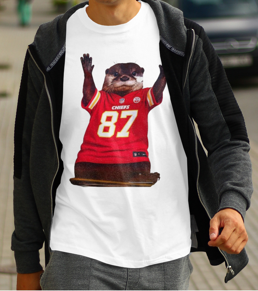 Travis Kelce 87 Kansas City Chiefs Sea Otter NFL Fan Jersey T-Shirt
