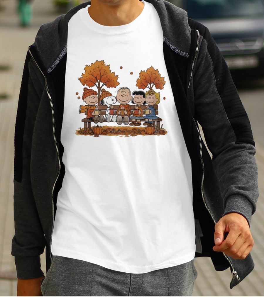 Snoopy Peanuts Friends Fall Autumn Thanksgiving Scene T-Shirt