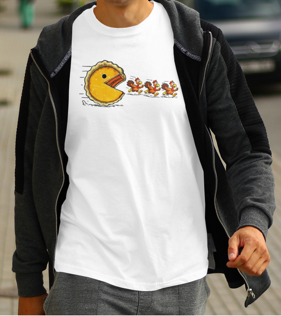 Thanksgiving Turkey Chase With Retro Pumpkin Pie Eating Game Theme T-Shirt