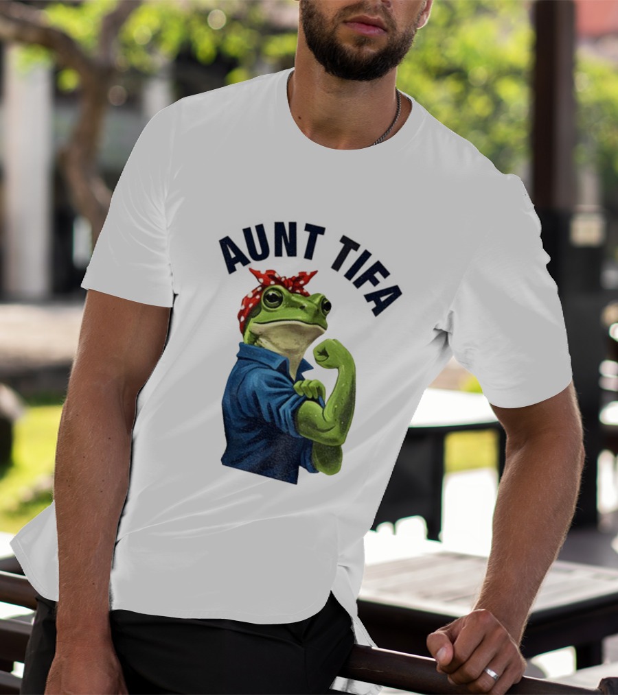 Aunt Tifa Rosie The Riveter Frog Meme Resist T-Shirt