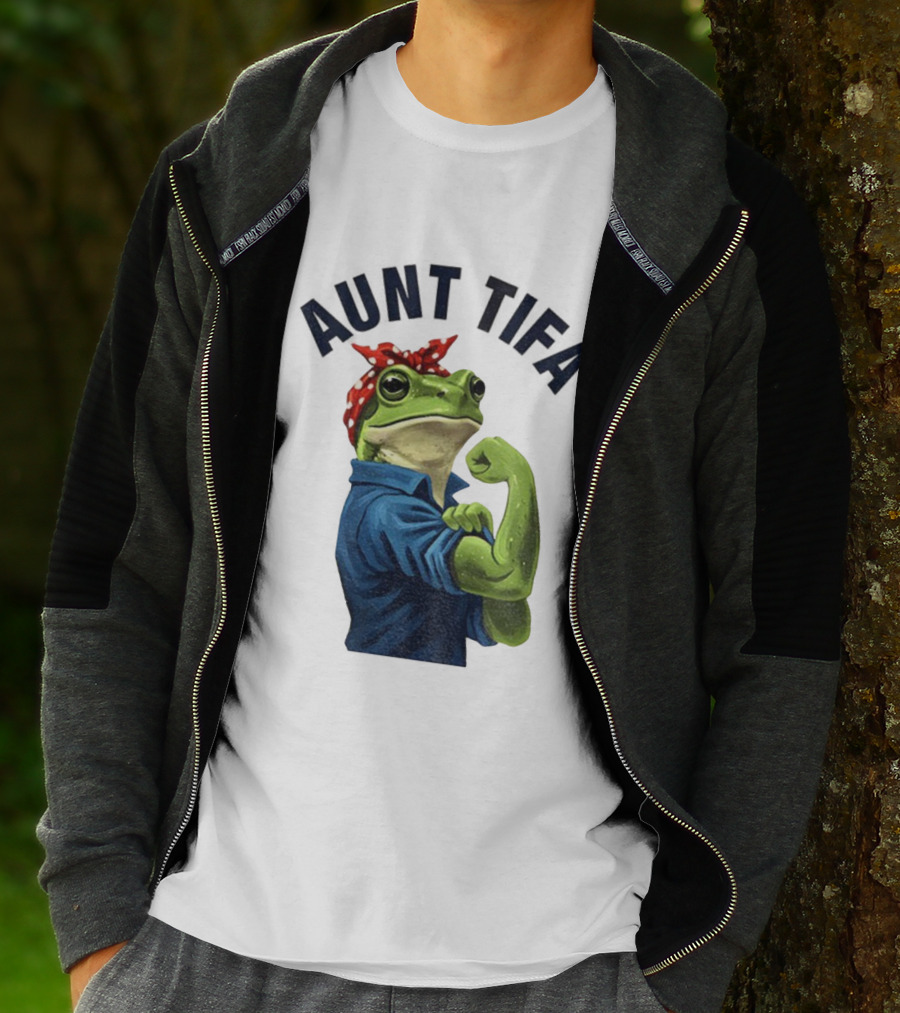 Aunt Tifa Rosie The Riveter Frog Meme Resist T-Shirt