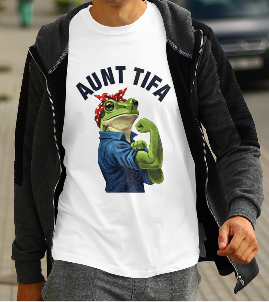 Aunt Tifa Rosie The Riveter Frog Meme Resist T-Shirt