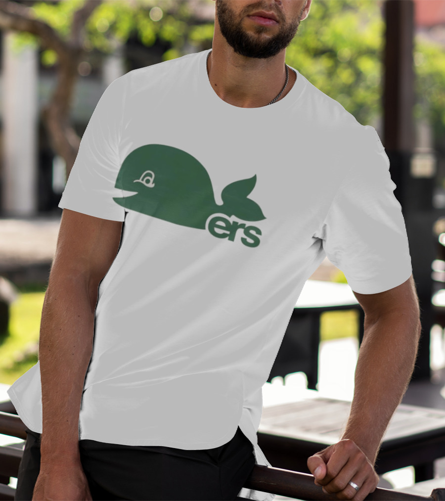 Whalers Retro Whale Tail Design With Whale And 'ers T-Shirt