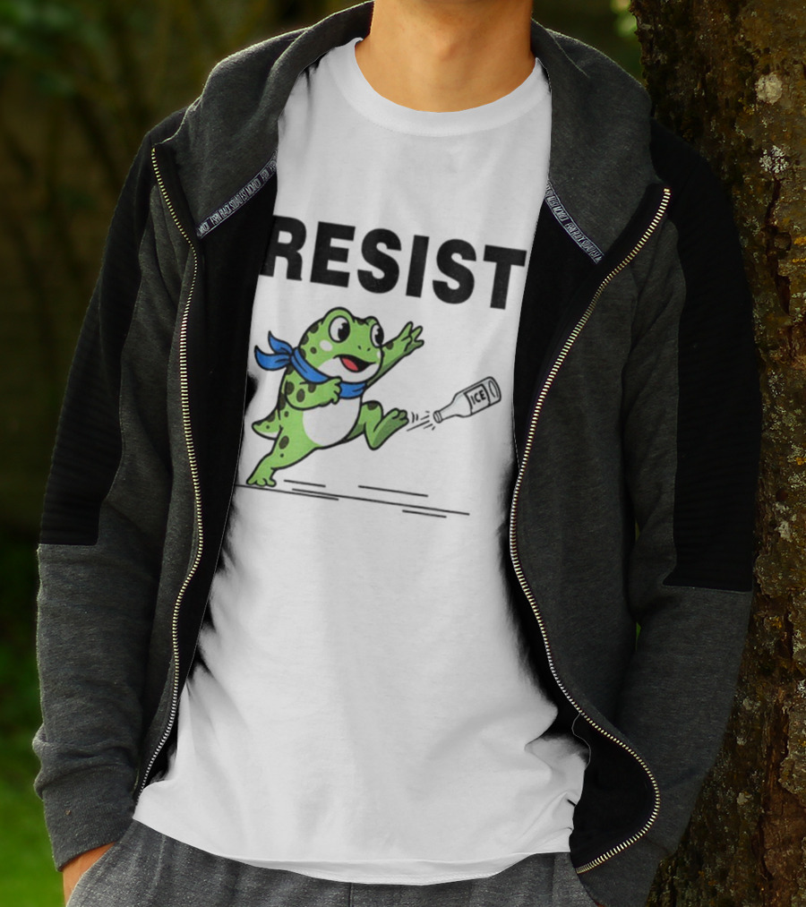 Portland Frog Resist Anti-ICE Protest Jumping Art T-Shirt